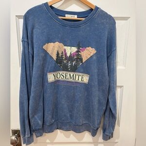 Vintage Blue Yosemite National Park Sweatshirt
